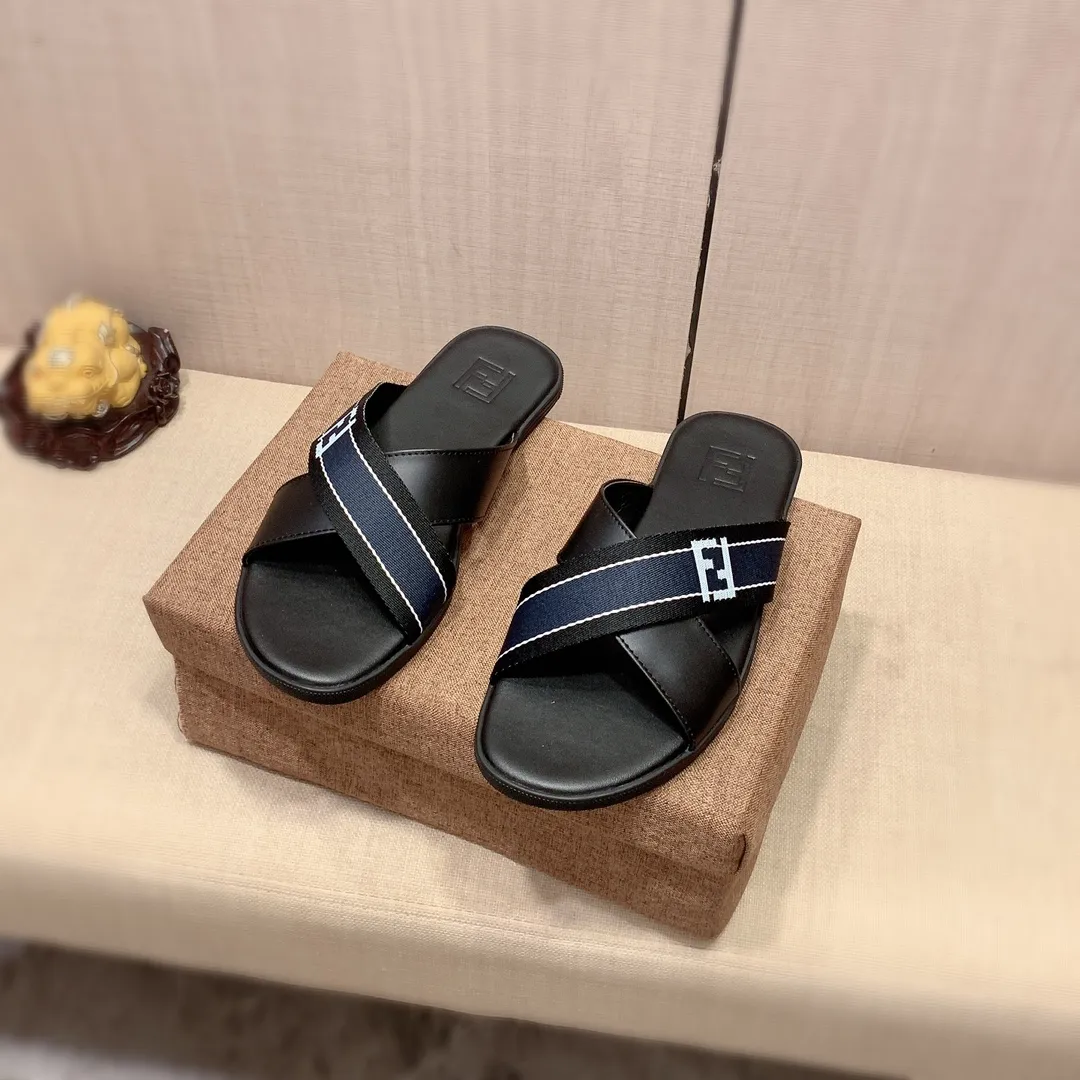 Slippers: New model: Factory price: 220💰💰🎩🎩🔥🔥《 Fendi FENDI* 》Series of slippers top purchasing agent 🔍🔍Men's 2022 counters are on sale simultaneously, original imported cowhide from Italy, exquisite workmanship,), sole: (super comfortable) original sole provided by the original factory, ⚠️ The exclusive double-layer movable molded bottom is super comfortable⚠️, the real thing is more beautiful🎬The real thing is more beautiful🔍🔍original order quality, you can enter and leave the counter at will, the correct size is 38-44, you can order 45. Long-term availability 266